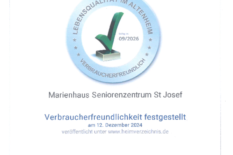 Urkunde mit dem Titel 'Lebensqualität im Alter' für Marienhaus Seniorenzentrum St Josef, bestätigt Verbraucherfreundlichkeit.